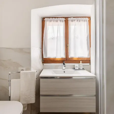 公寓 Ca Dai Noni - Family & Pet Friendly - Terrace - Near Maggiore