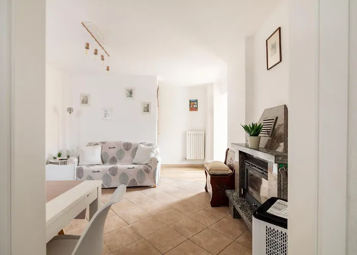 Ca Dai Noni - Family & Pet Friendly - Terrace - Near Maggiore 公寓